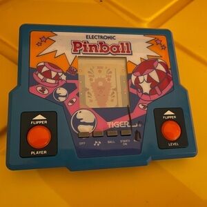 Tiger Electronic Pinball Handheld Video Game 1987 Tested Works Vintage LCD 80s